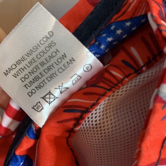 Rowdy Gentleman National Anthem USA Patriotic Flag Red Swim Trunks M-120 Sz L - Picture 6 of 10